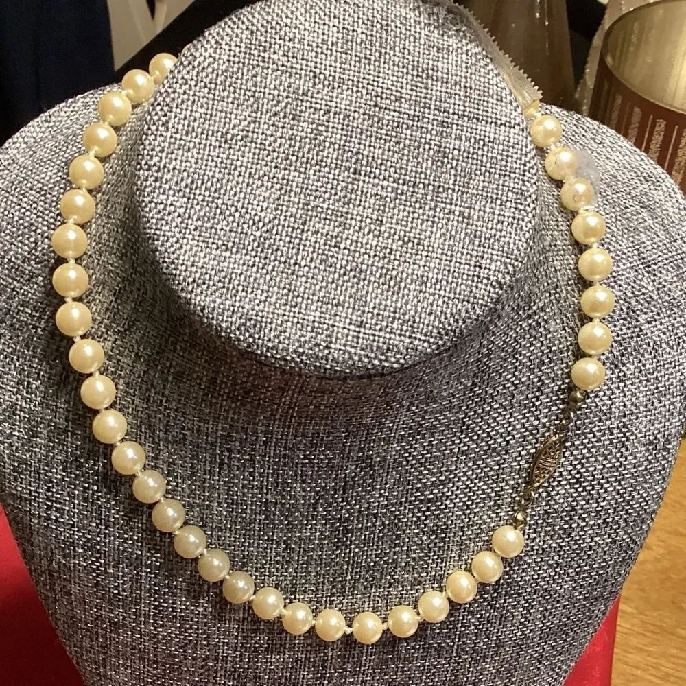 Classic Cream Faux Pearl Strand Necklace